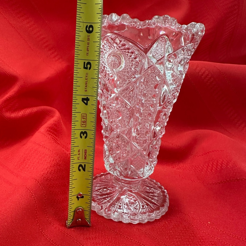 Vintage 1950’s Imperial Crystal Glass Vase. Daisy and Button design. - Picture 2 of 4
